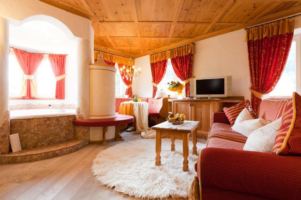 Nature Wellness Hotel Renato Vigo di Fassa Eksteriør bilde