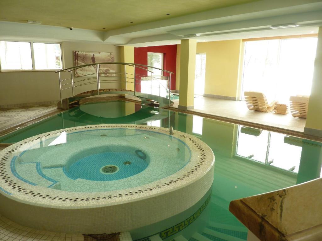 Nature Wellness Hotel Renato Vigo di Fassa Eksteriør bilde